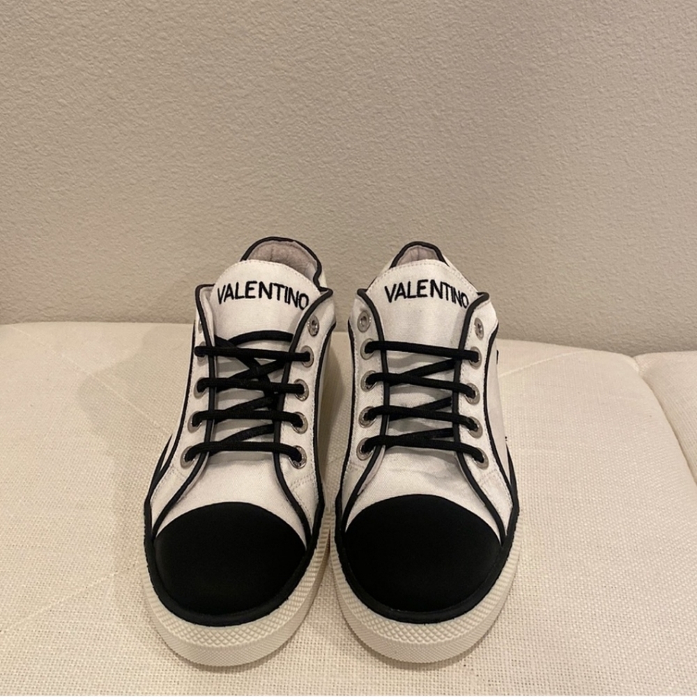 CUTE VALENTINO SHOES.